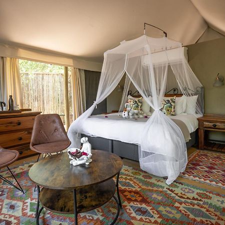 Umkumbe Bush Lodge - Luxury Tented Camp Sabi Sand Game Reserve Buitenkant foto