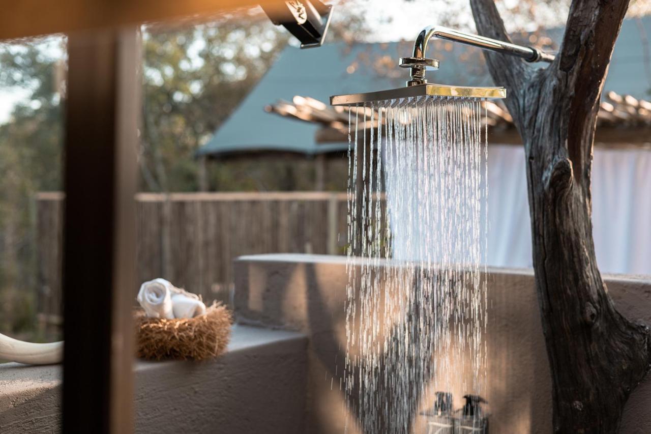 Umkumbe Bush Lodge - Luxury Tented Camp Sabi Sand Game Reserve Buitenkant foto