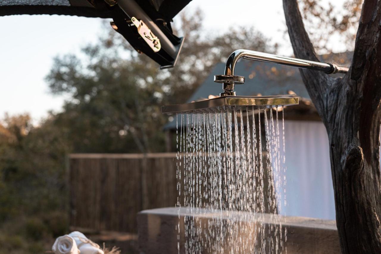 Umkumbe Bush Lodge - Luxury Tented Camp Sabi Sand Game Reserve Buitenkant foto