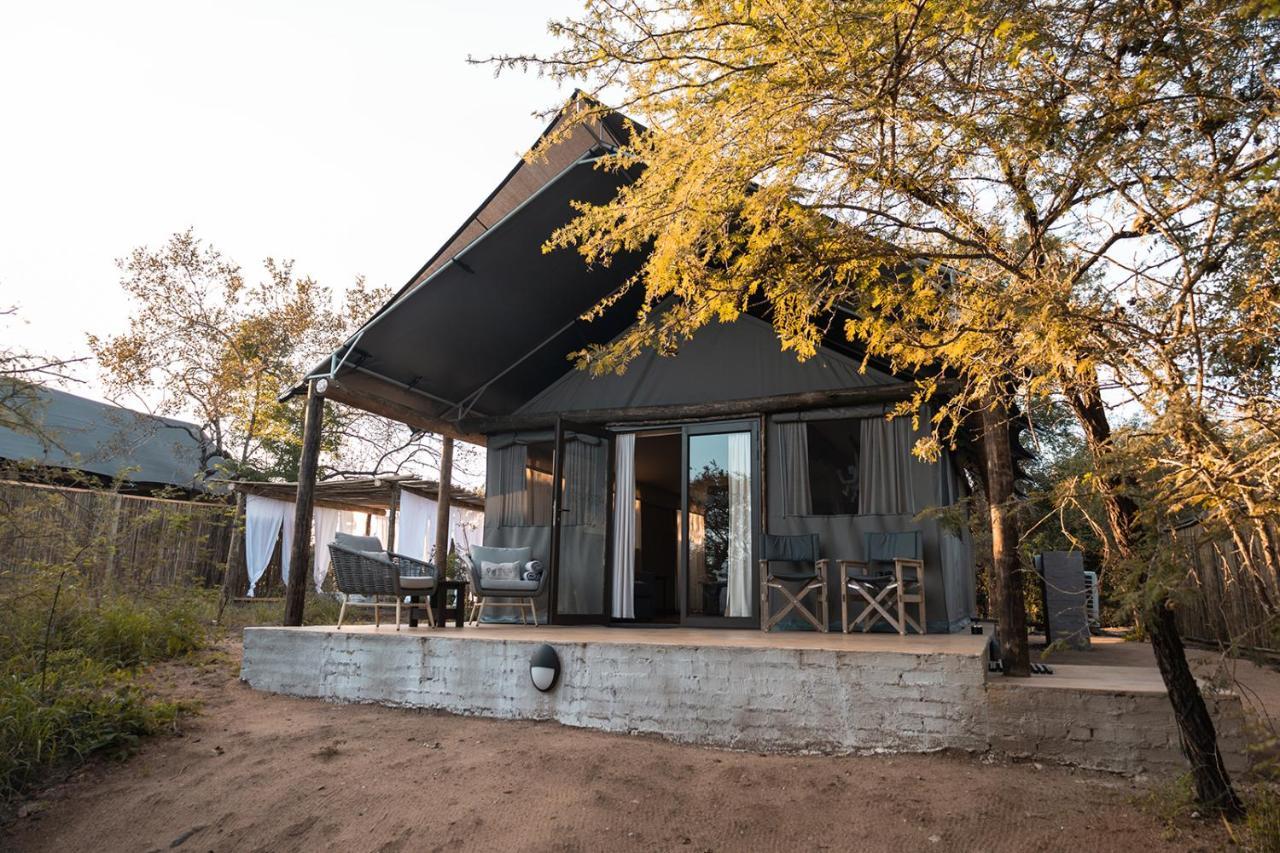 Umkumbe Bush Lodge - Luxury Tented Camp Sabi Sand Game Reserve Buitenkant foto