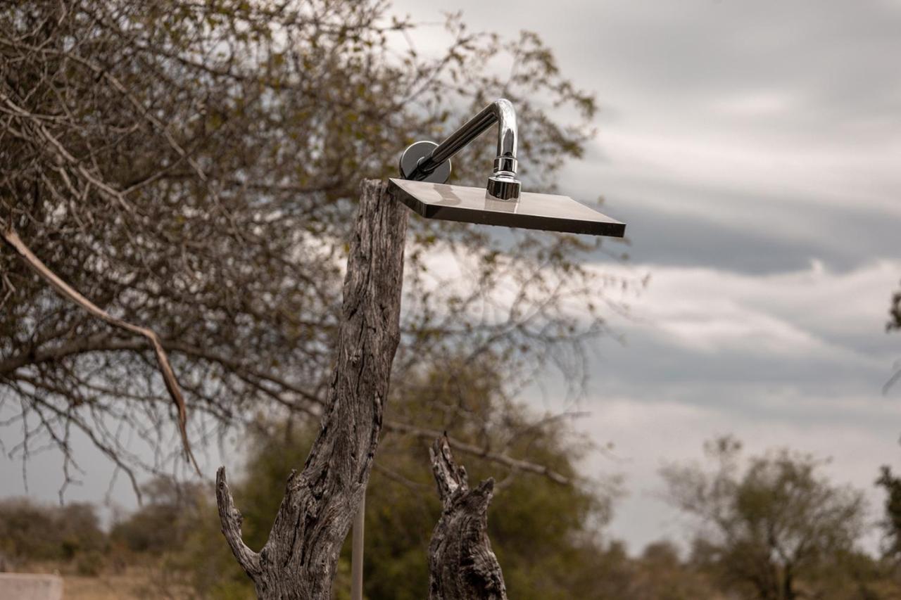 Umkumbe Bush Lodge - Luxury Tented Camp Sabi Sand Game Reserve Buitenkant foto