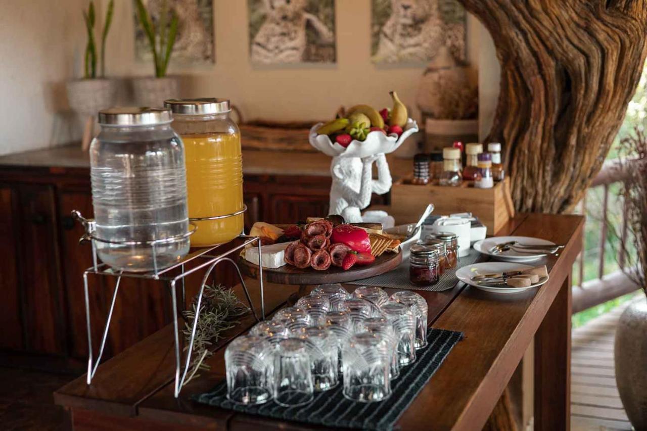 Umkumbe Bush Lodge - Luxury Tented Camp Sabi Sand Game Reserve Buitenkant foto